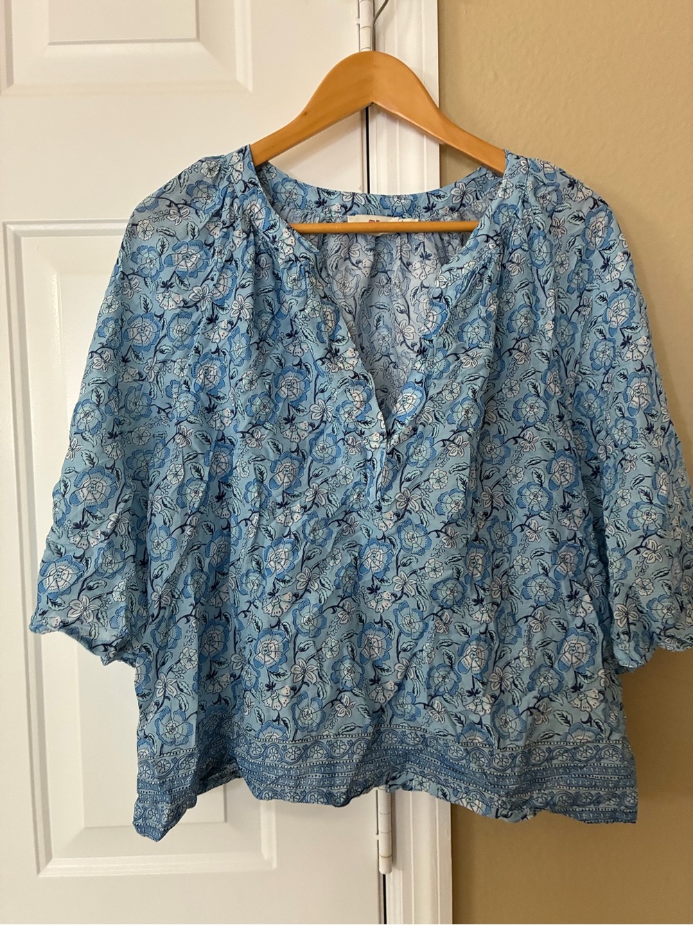 Vineyard Vines 100% Cotton Light Blue Floral Peasant Blouse - Women's Top, Sz L